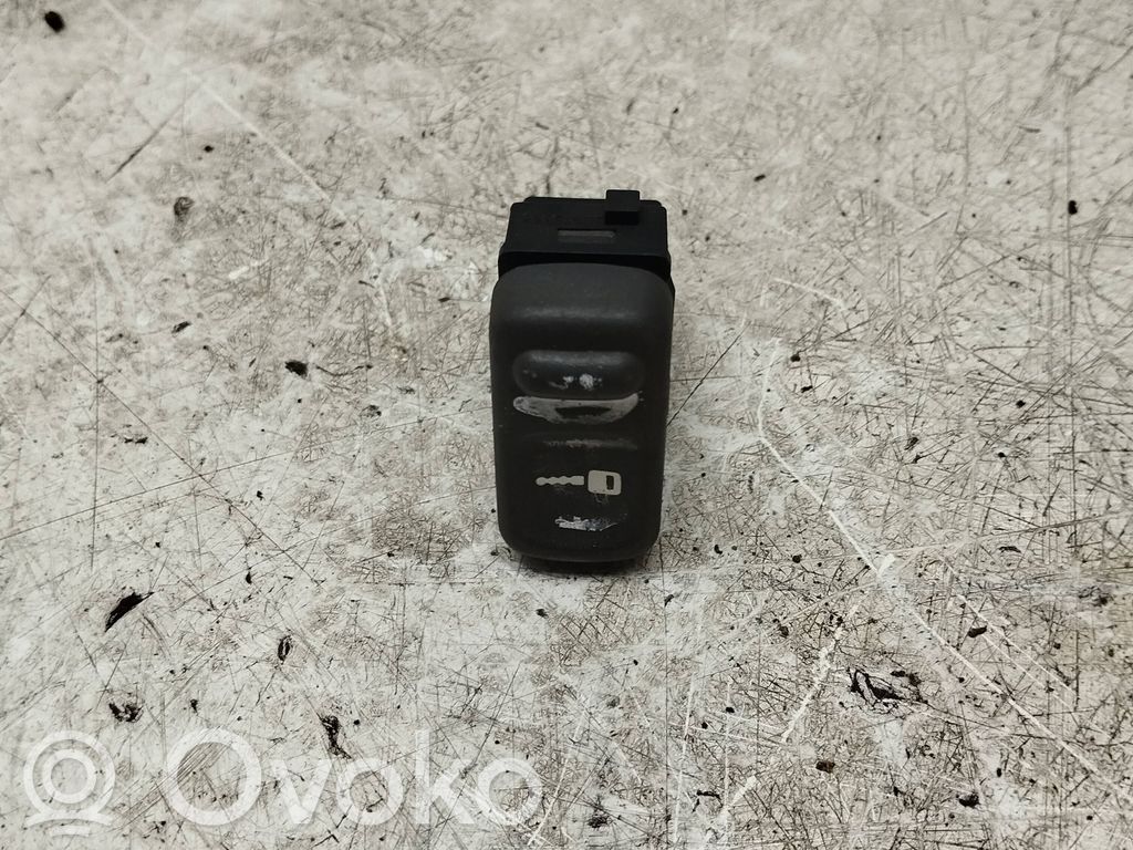 Volvo S40, V40 Central locking switch button 