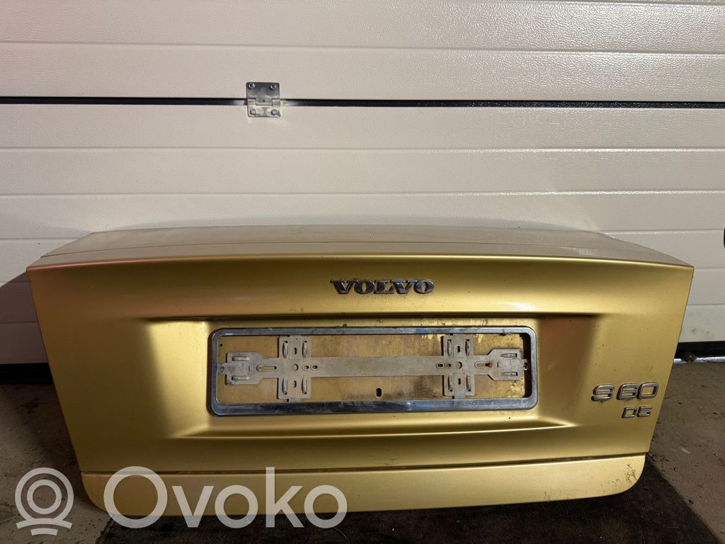 Volvo S60 Takaluukun/tavaratilan kansi 