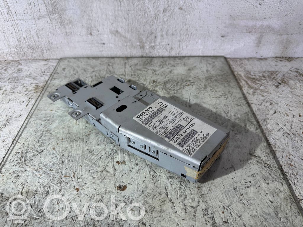 Volvo XC90 Aerial GPS antenna 
