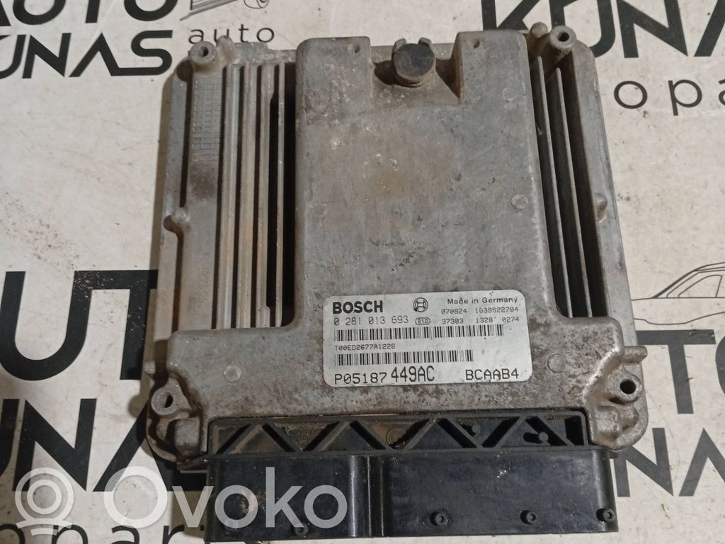 Unidad de control/módulo del motor   0281013693,1039S22784,P05187449AC