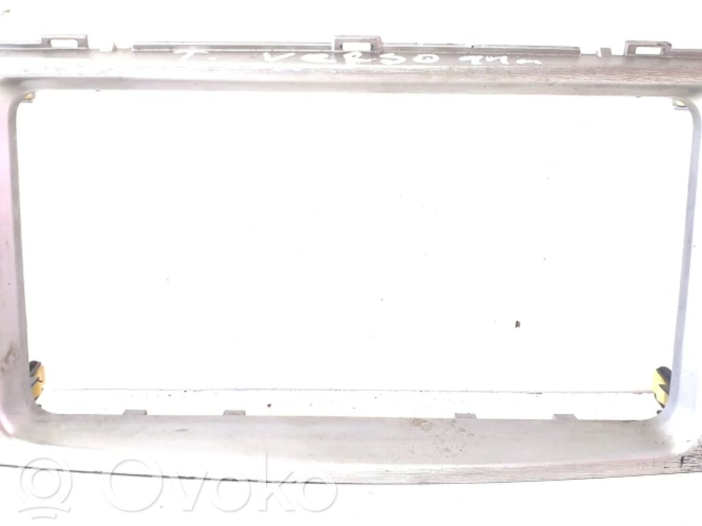 Toyota Verso Panel / Radioodtwarzacz CD/DVD/GPS 