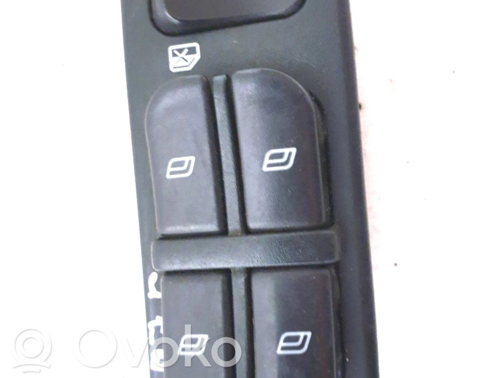 Saab 9-5 Interruttore di controllo dell’alzacristalli elettrico 