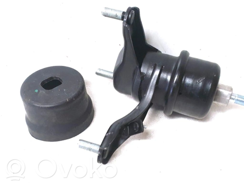 Toyota Highlander XU40 Engine mount bracket 