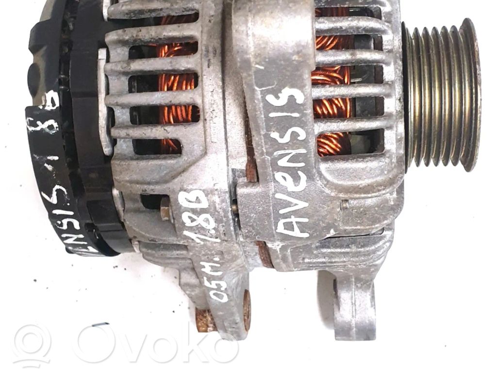 Toyota Avensis T250 Alternador 