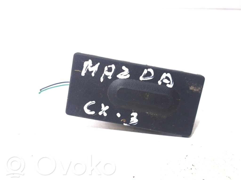 Tailgate opening switch   7F28