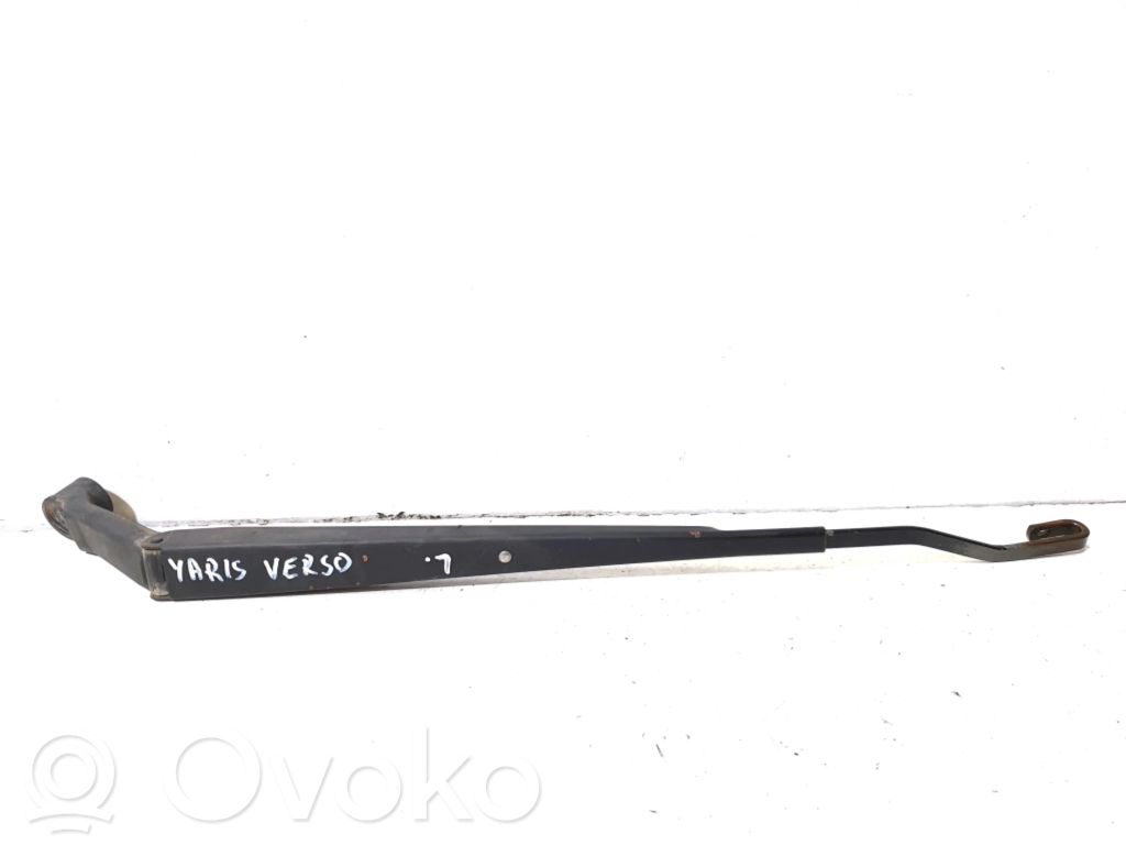 Toyota Yaris Verso Front wiper blade arm 
