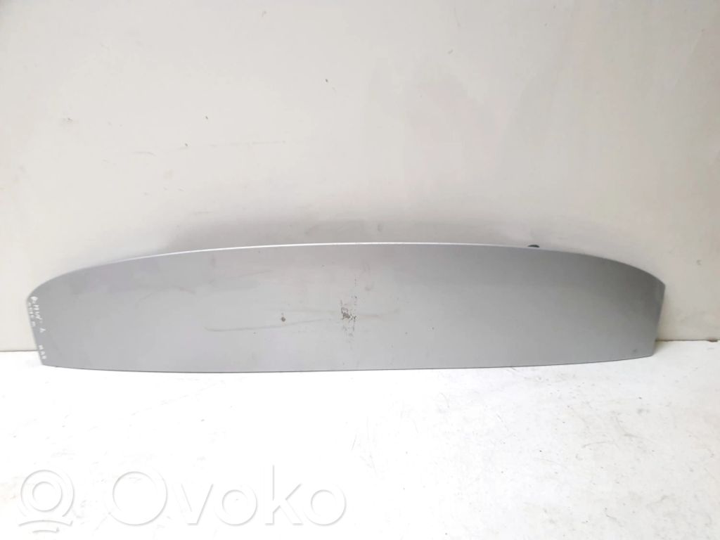Tailgate/trunk spoiler   8235987