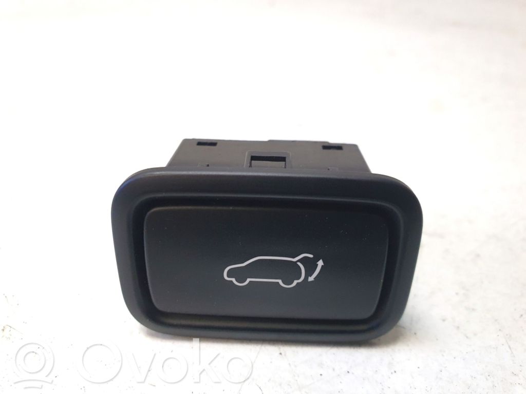 Tailgate/boot open switch button   49X59P1300