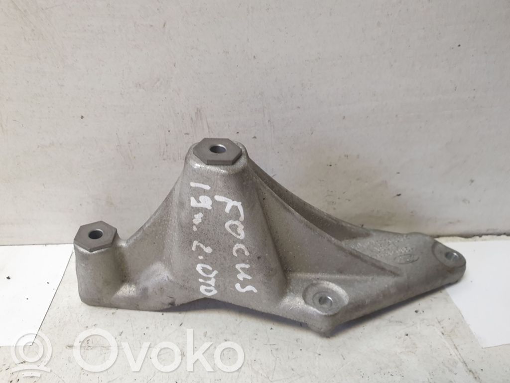 Engine mounting bracket   HG9Q9P484AC
