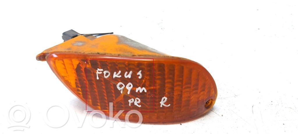 Front indicator light   22310000D