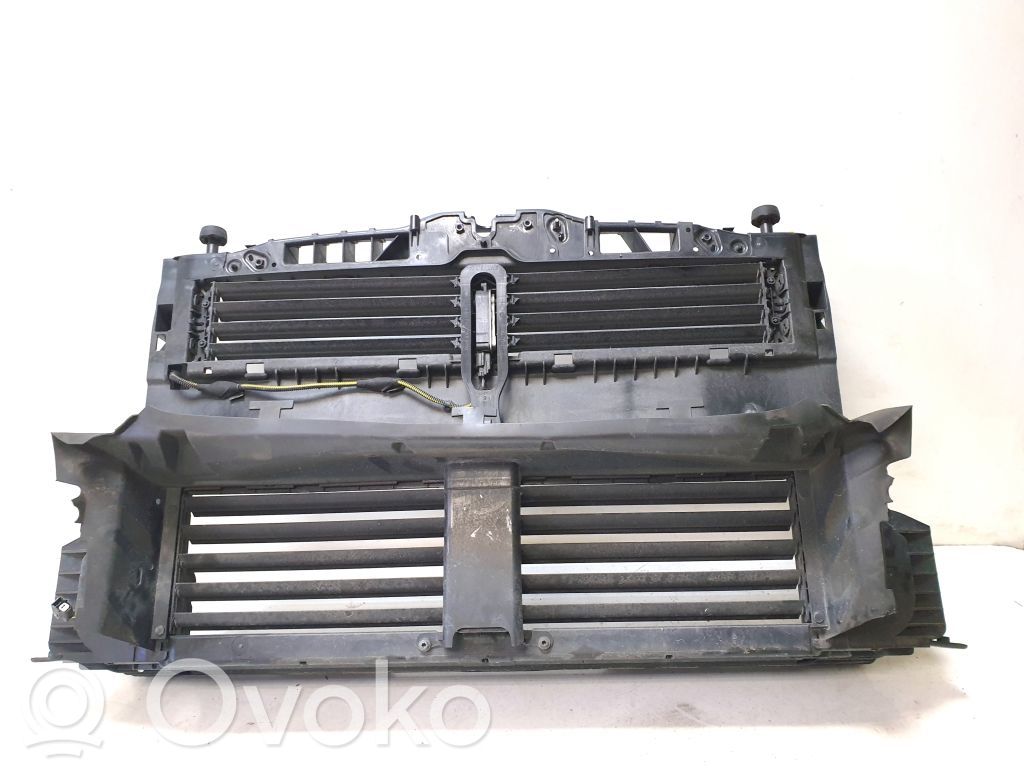 Radiatoru panelis   11323901