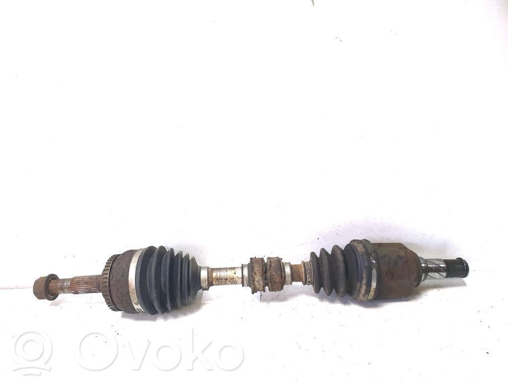 Nissan Primera Etuvetoakseli 