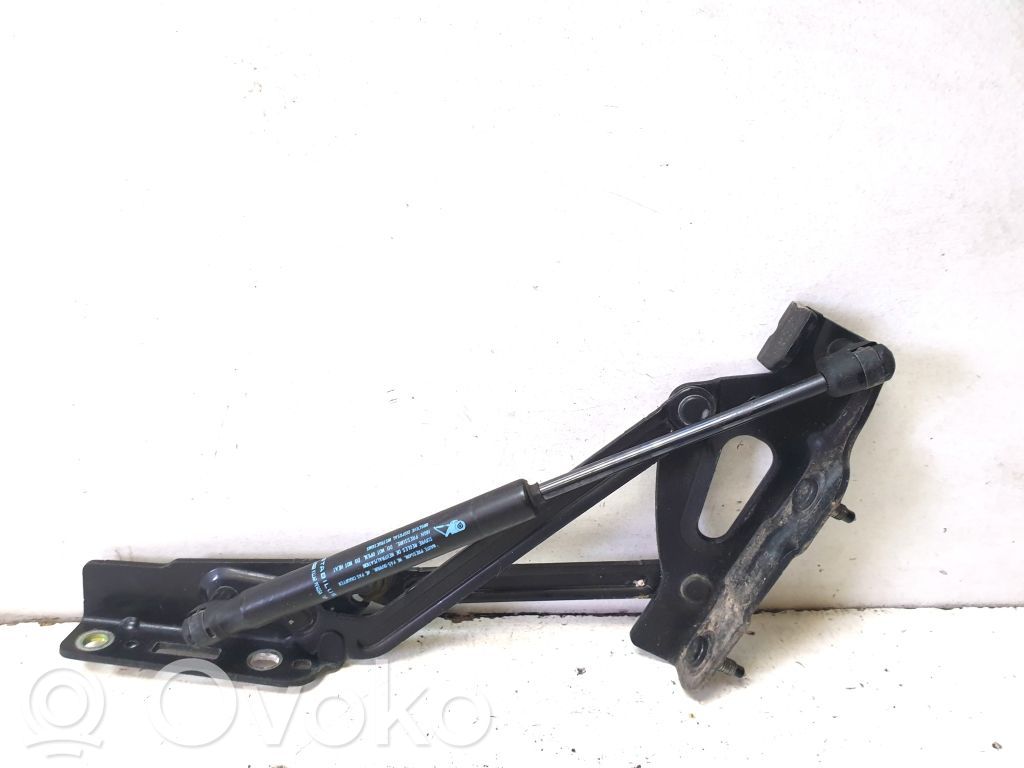 Peugeot 407 Tailgate/trunk/boot hinge 