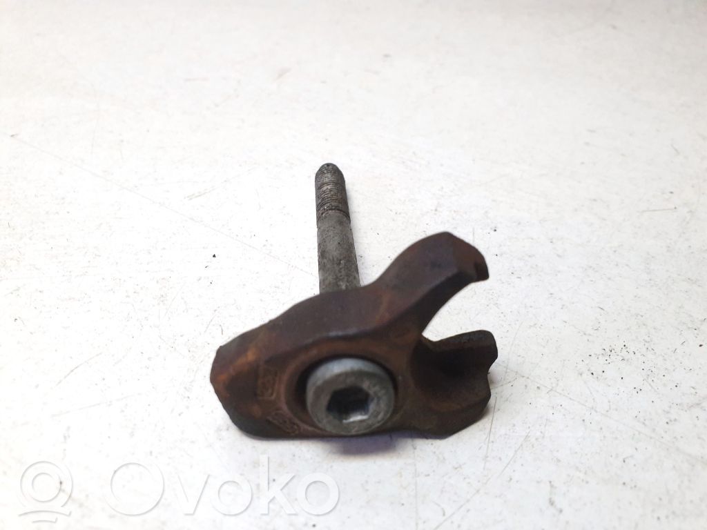 Peugeot 407 Abrazadera del inyector de combustible 