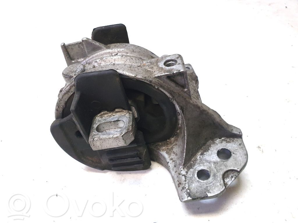 Peugeot 407 Engine mount bracket 