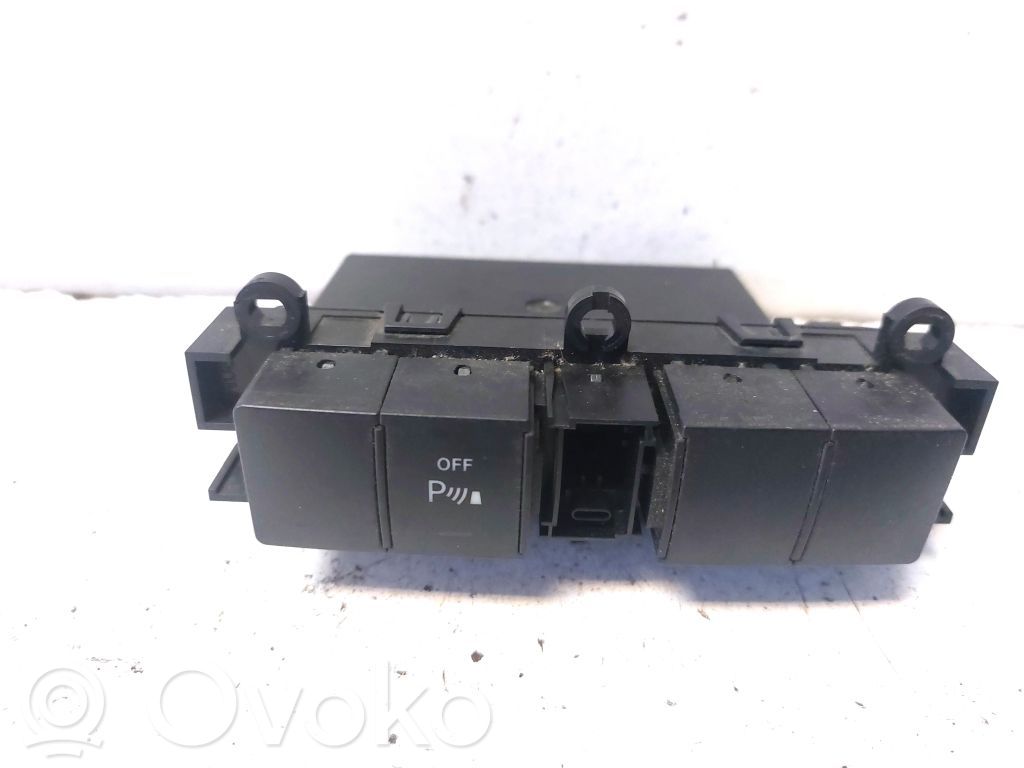Mercedes-Benz B W245 Interruptor del sensor de aparcamiento (PDC) 