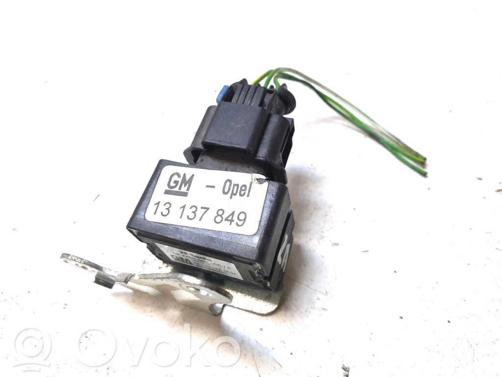 Opel Zafira B Sensor 