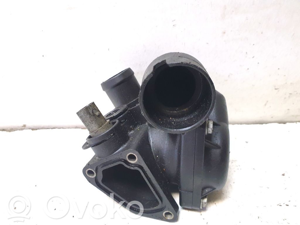 Porsche Cayenne (9PA) Termostaatin kotelo 