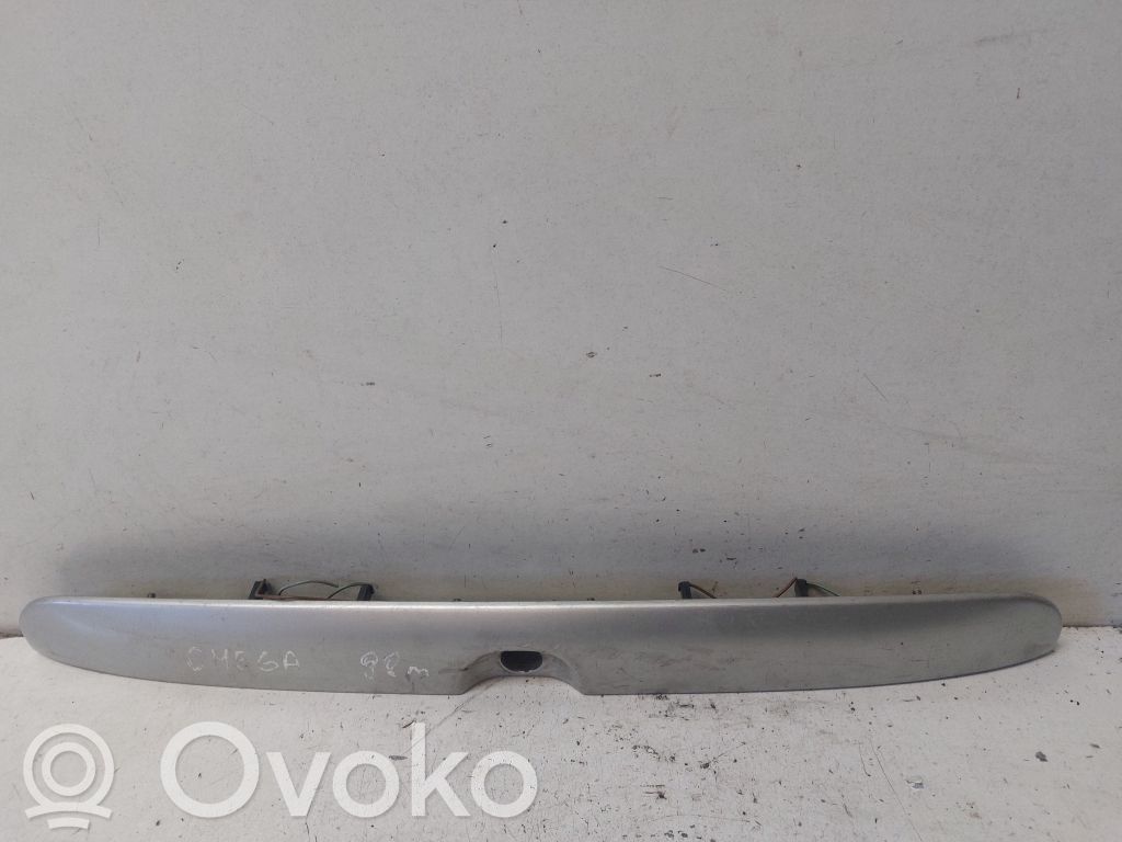 Opel Omega B1 Éclairage de plaque d'immatriculation 