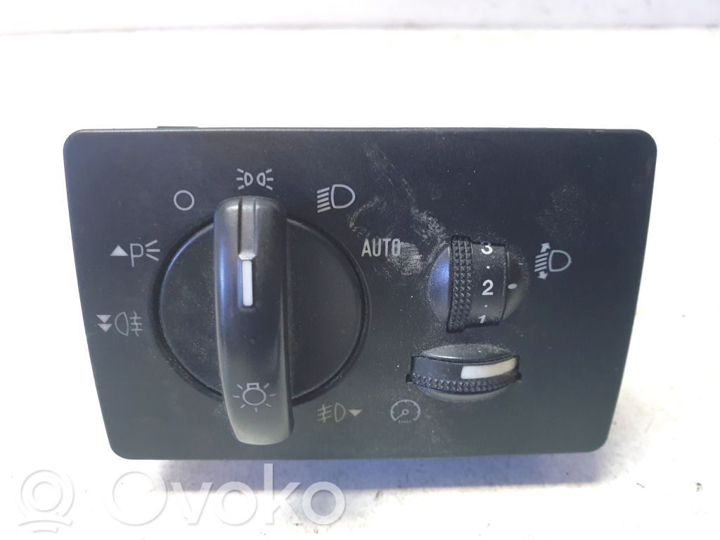 Ford Focus C-MAX Light switch 