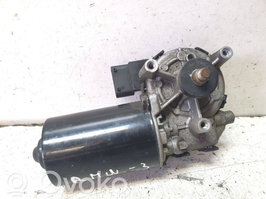 BMW 3 E36 Valytuvų varikliukas 