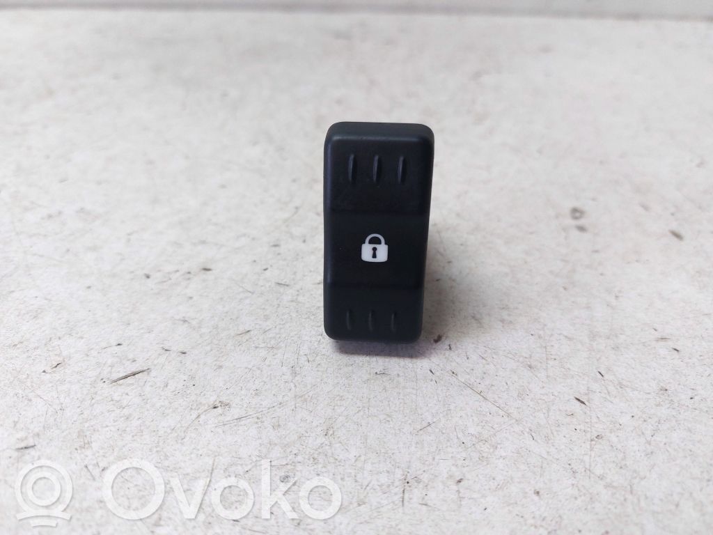 Dacia Logan I Central locking switch button 