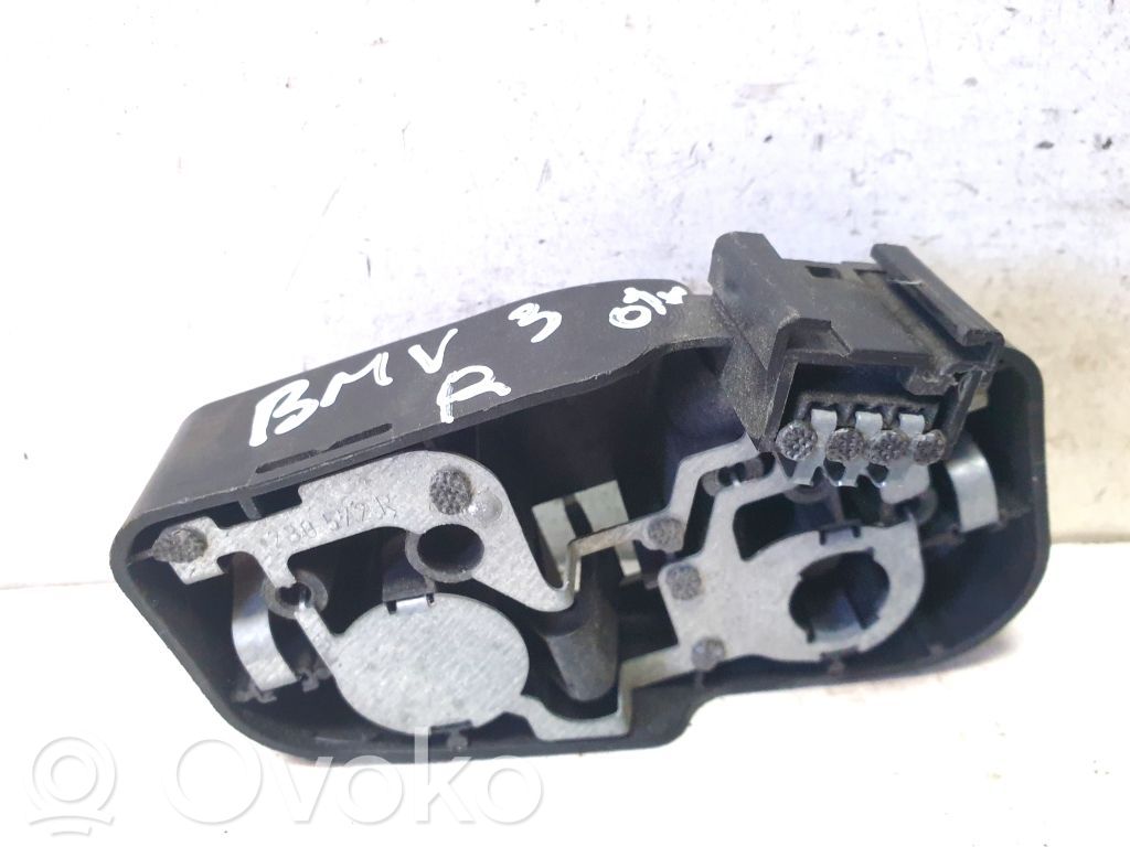 BMW 3 E46 Lampy tylnej klapy bagażnika 