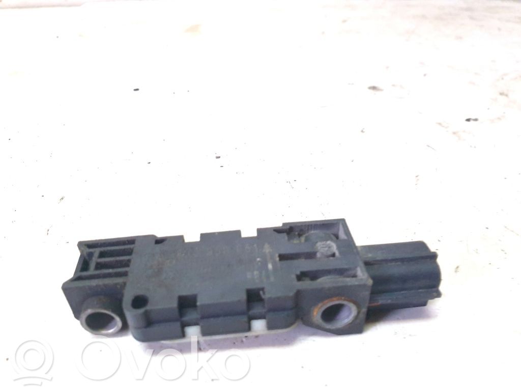 Audi A3 S3 8P Airbagsensor Crashsensor Drucksensor 