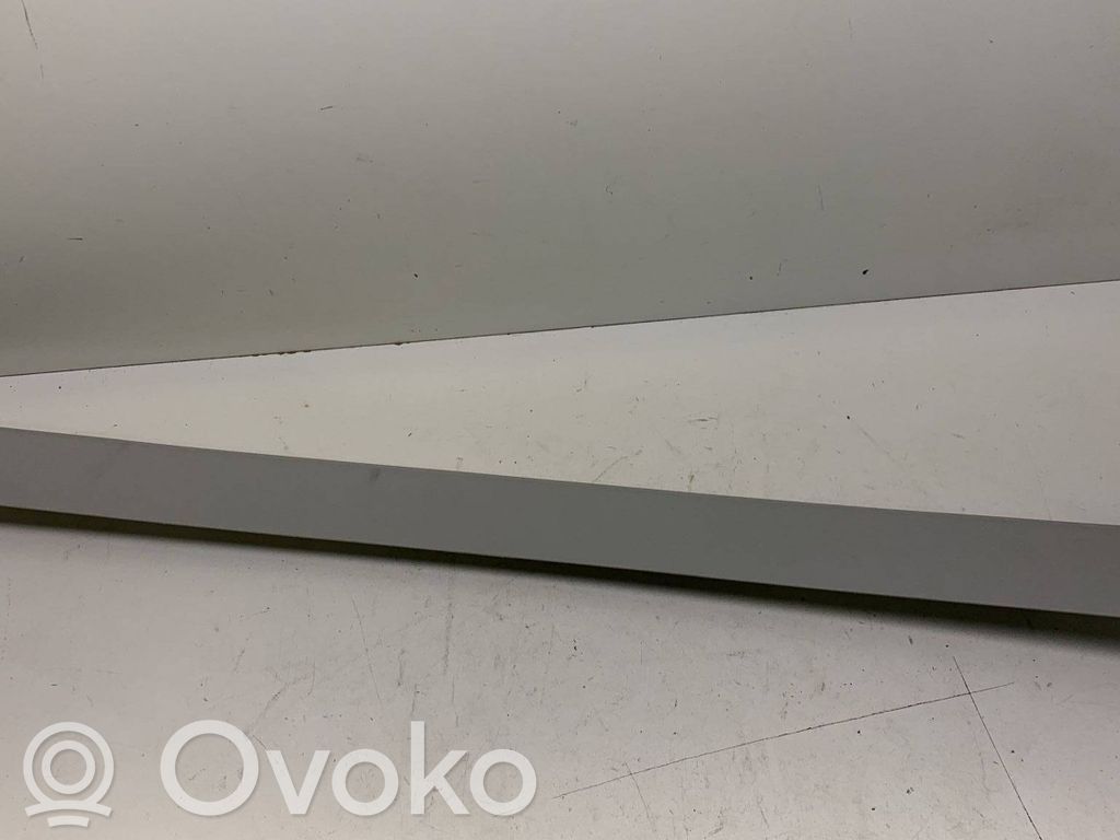 Volkswagen Golf VII Kita salono detalė 