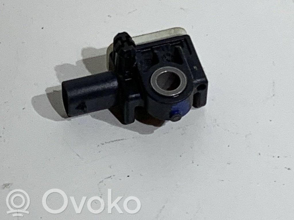 Audi Q7 4M Airbag deployment crash/impact sensor 