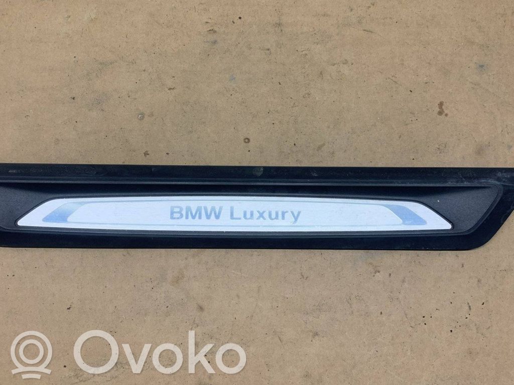BMW X4 G02 Priekinio slenksčio apdaila (vidinė) 