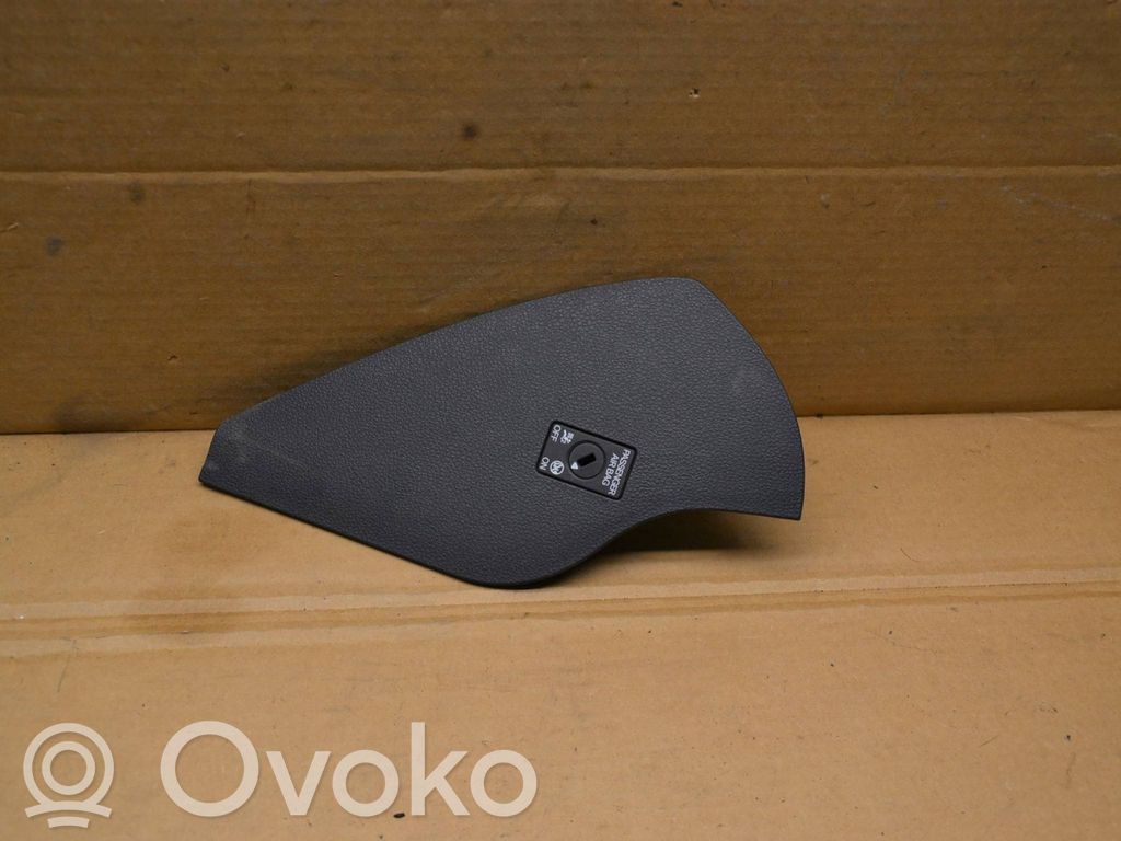 Volkswagen Golf VII Panelės apdailos skydas (šoninis) 