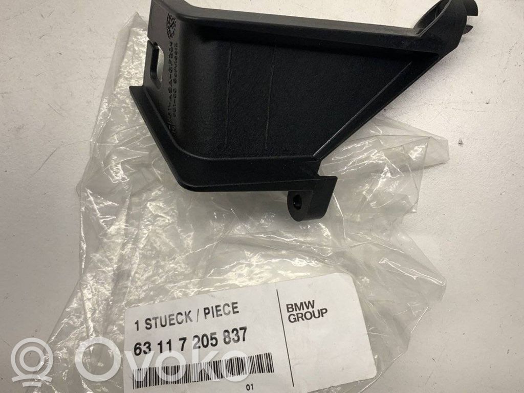 BMW X5 E70 Headlight/headlamp mounting bracket 