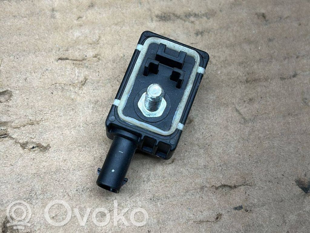 BMW X1 F48 F49 Airbag deployment crash/impact sensor 