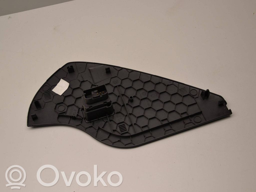 Volkswagen Golf VII Ramă laterală consolă centrală 