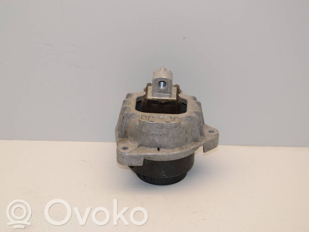 BMW 7 F01 F02 F03 F04 Variklio pagalvė 