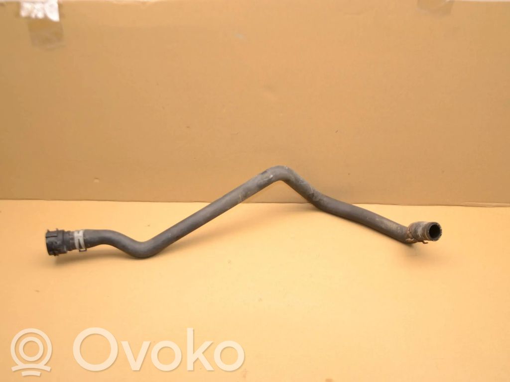 Skoda Kodiaq Engine coolant pipe/hose 
