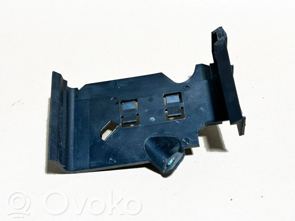 Volkswagen Golf VII Kita variklio skyriaus detalė 