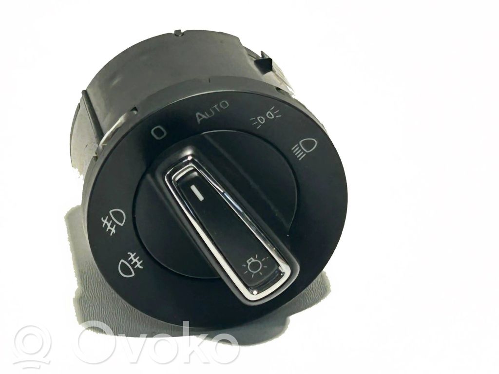 Skoda Superb B8 (3V) Light switch 