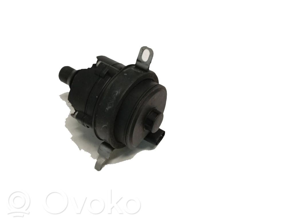 BMW 5 G30 G31 G38 Cirkuliacinis el. siurbliukas 