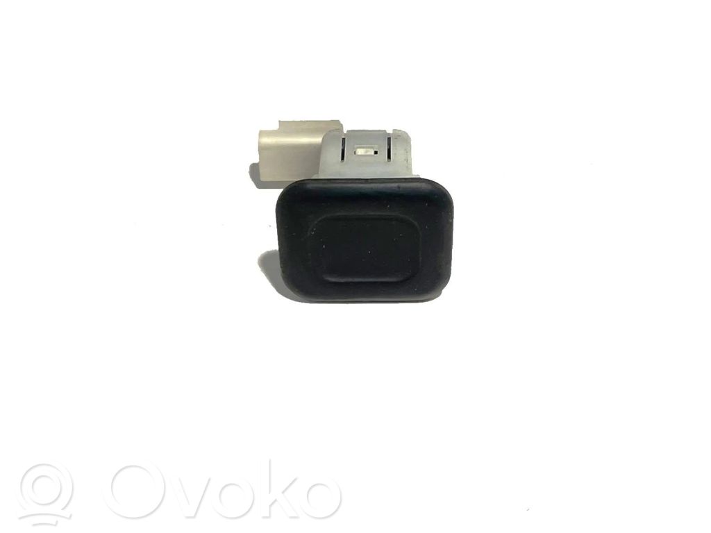 Peugeot 3008 II Tailgate/boot open switch button 