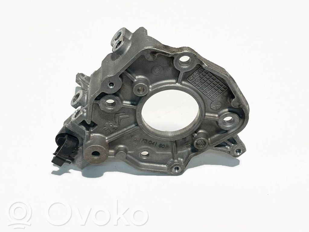 Peugeot 3008 II Fuel pump bracket 
