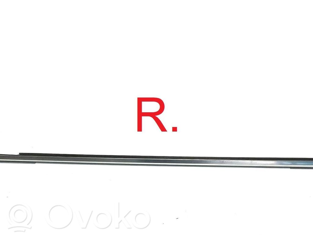 KIA Sorento IV Rivestimento modanatura del vetro della portiera posteriore 