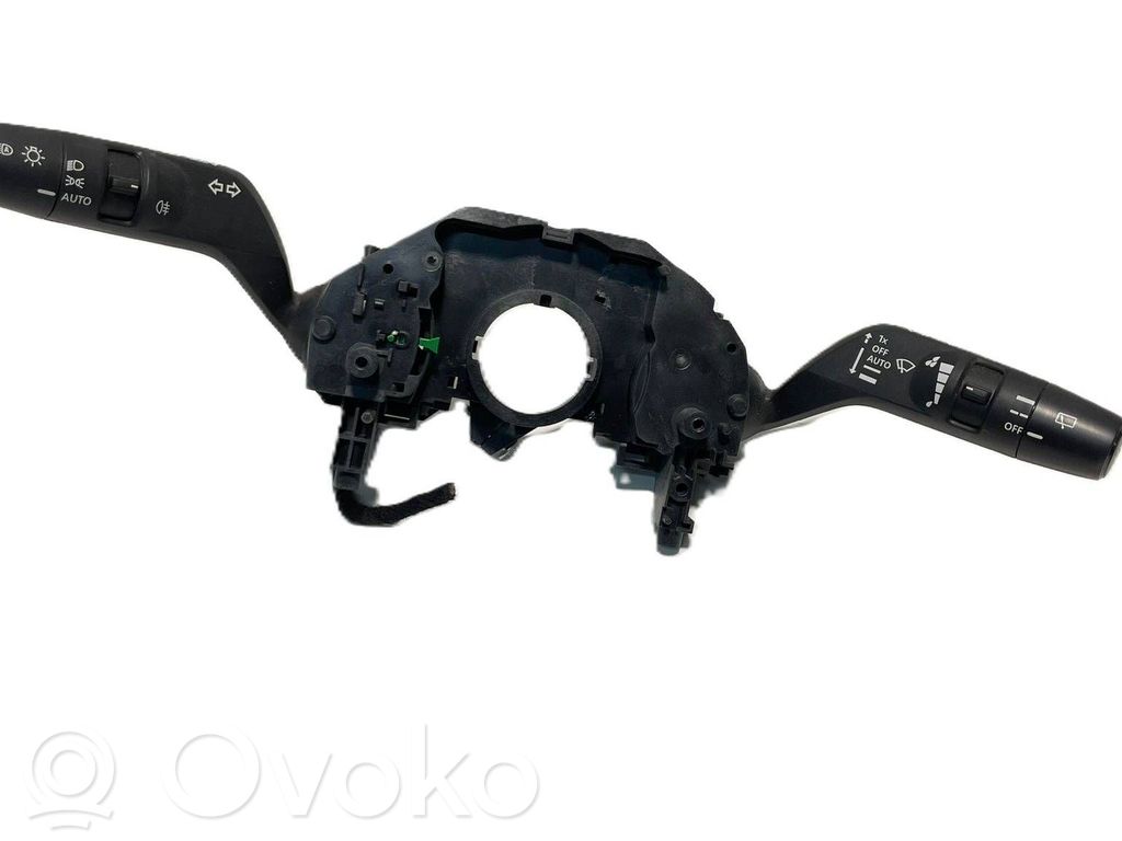Nissan Qashqai J12 Wiper turn signal indicator stalk/switch 