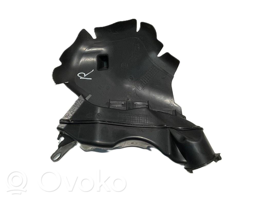 BMW X1 F48 F49 Kita variklio skyriaus detalė 