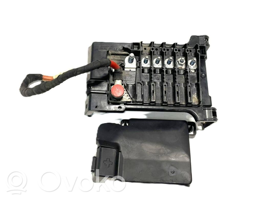 Skoda Enyaq iV Drošinātāju kaste (komplekts) 