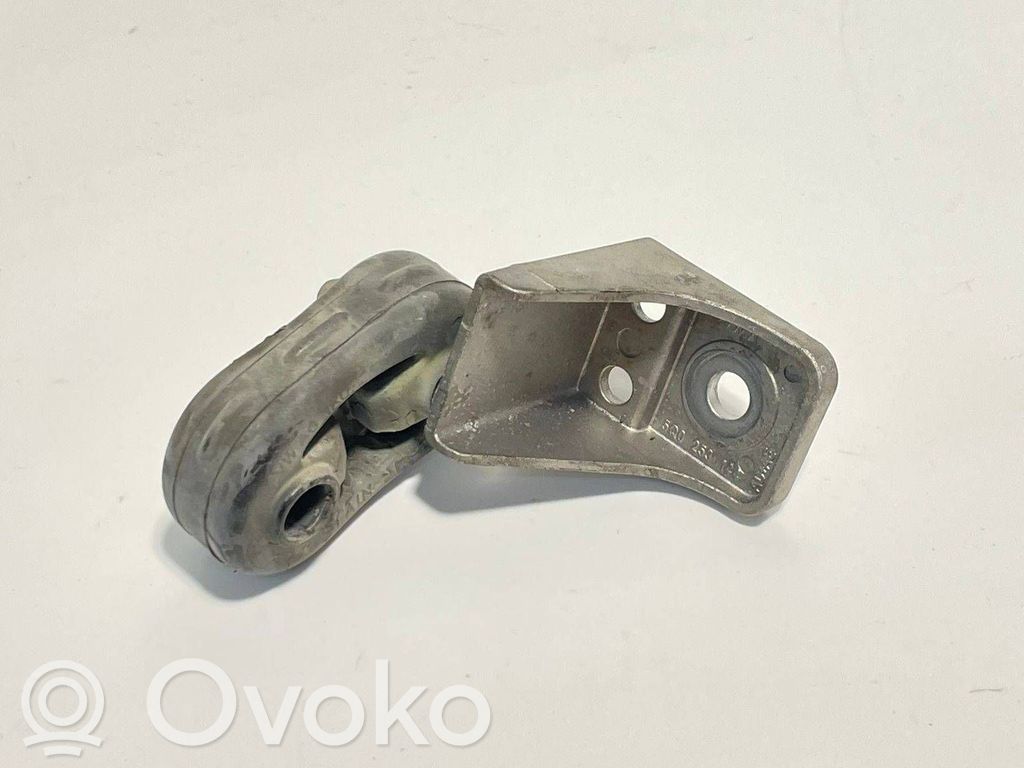 Audi Q3 F3 Suport/bridă fixare tobă eșapament 