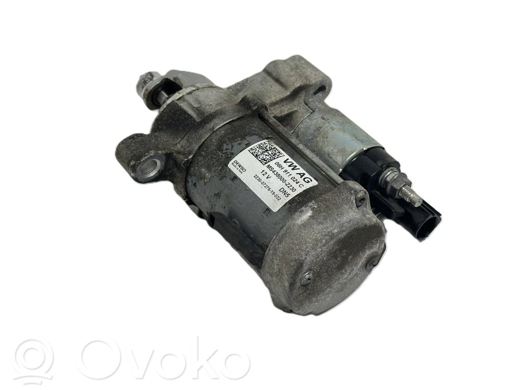 Audi A4 S4 B9 8W Starteris 