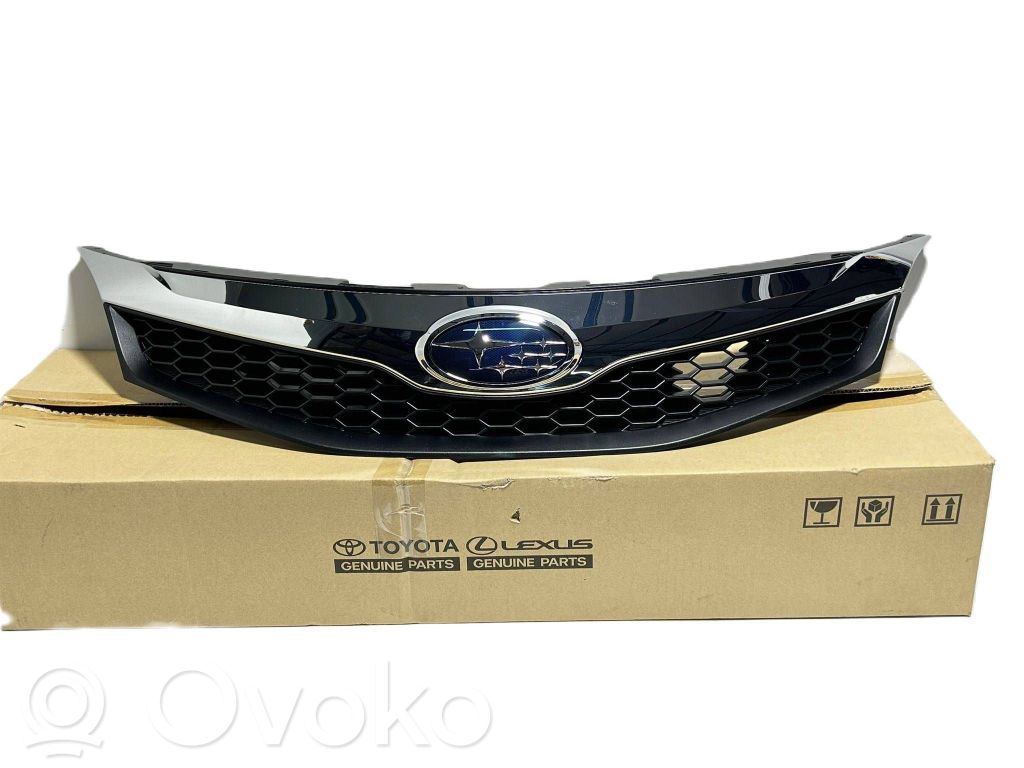 Subaru Trezia Rejilla delantera 
