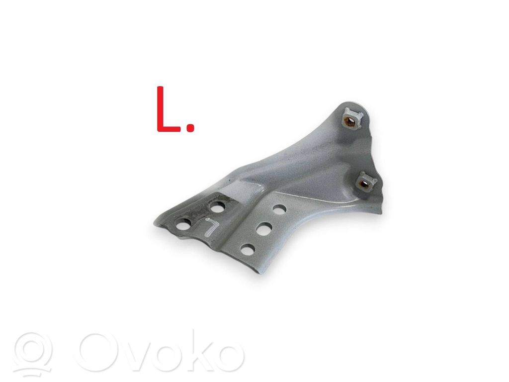 Toyota Corolla Cross Soporte de montaje del guardabarros 